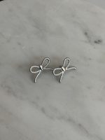 Bow Earrings - Image 3
