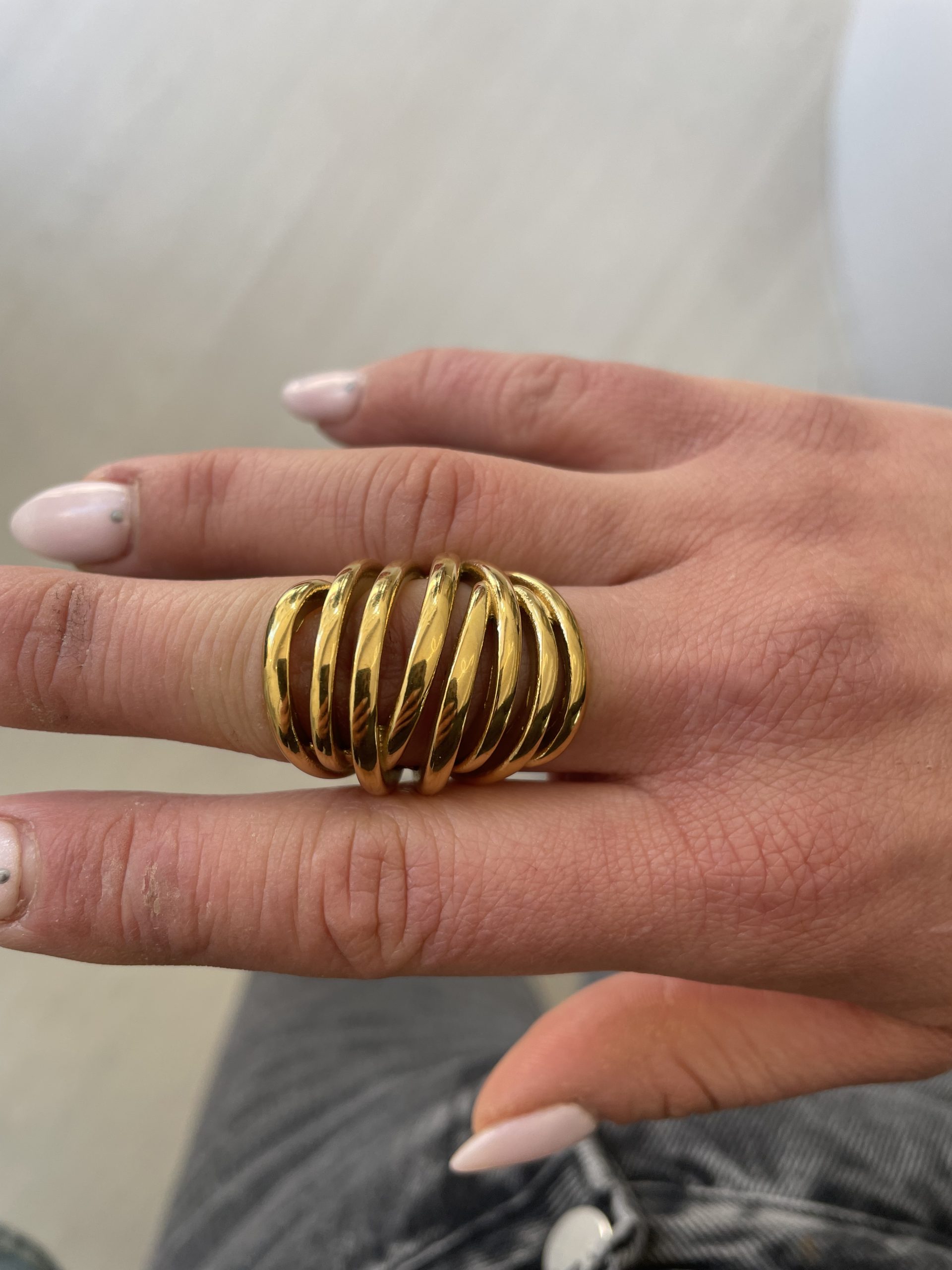8D468F76-02EC-4EA0-84C1-E5F3B4BBD738 Gold Ring - Image 1