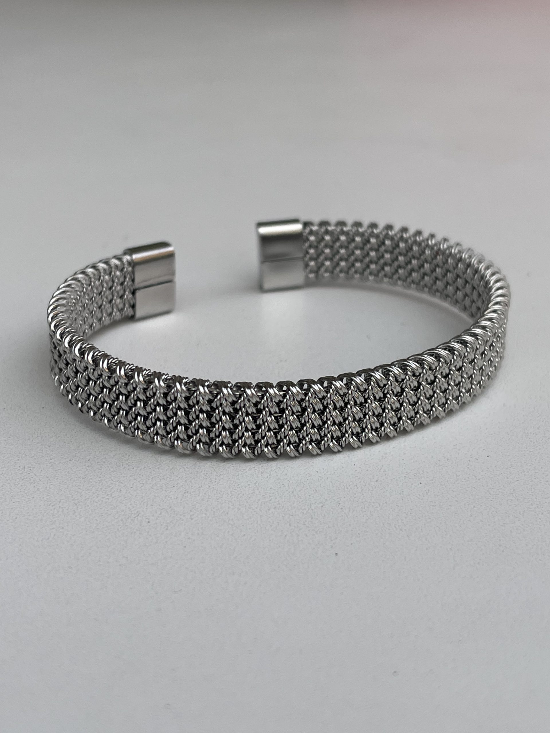 79B650D8-B663-4D04-A726-096FC1BBBDC9 Streetlink Cuff - Image 1