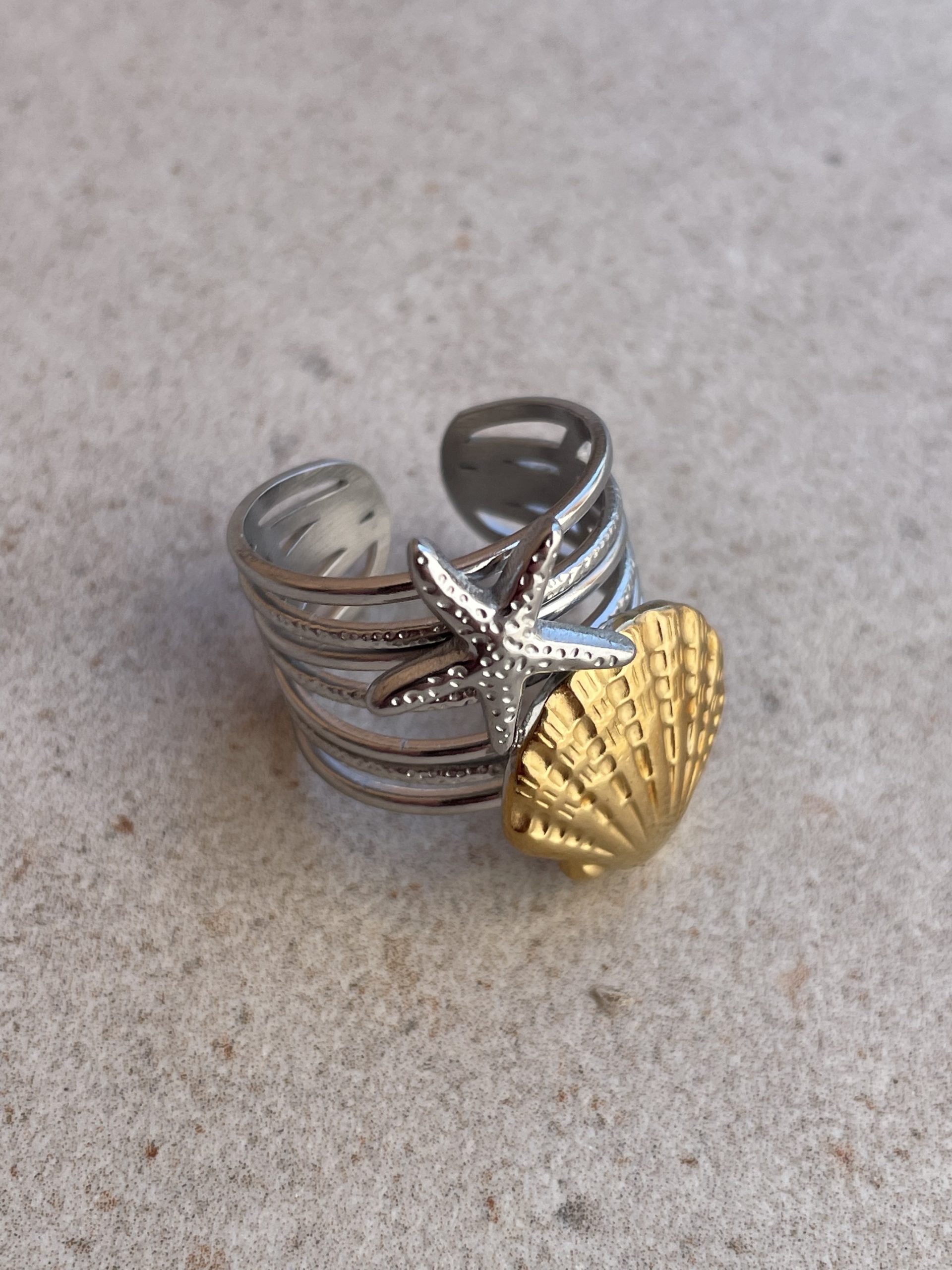 7B410502-59C0-4A95-A281-987FB68E28B4 Summer Ring - Image 1