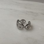Oval Link Ring