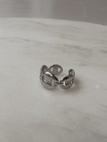 Oval Link Ring